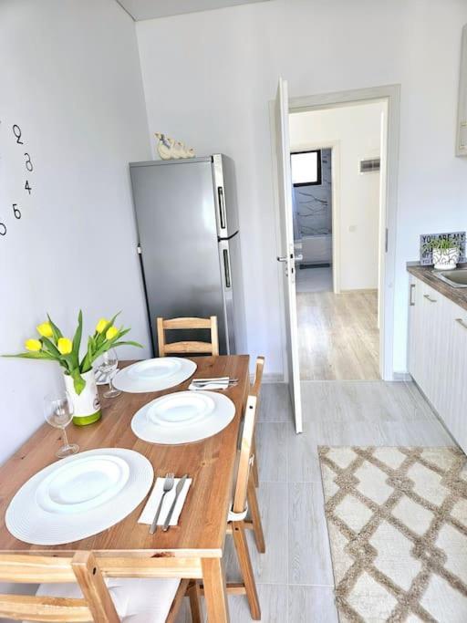 Cozy Sorada 1 Apartment Bragadiru Ngoại thất bức ảnh